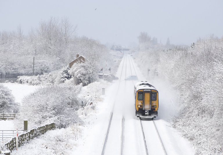 Beast from the East - UK: Schools close as beast from the East bites