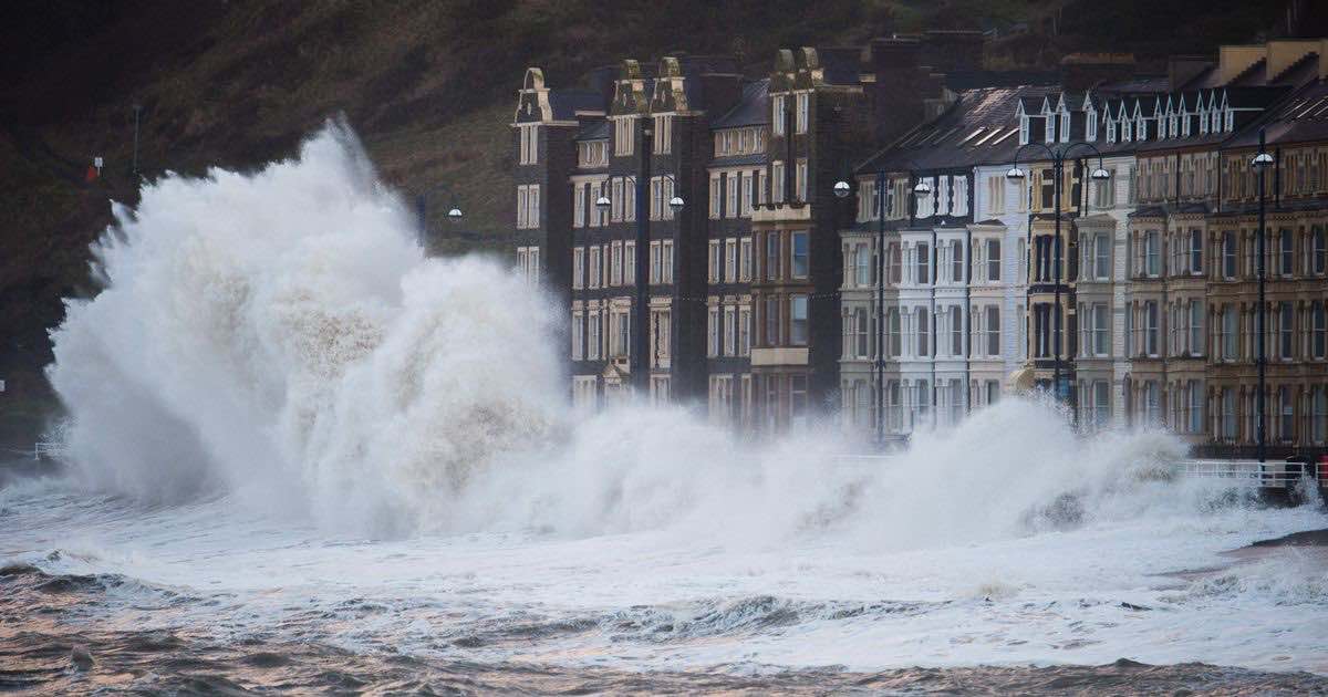 Storm Florence: UK with 65mph winds and heavy rain