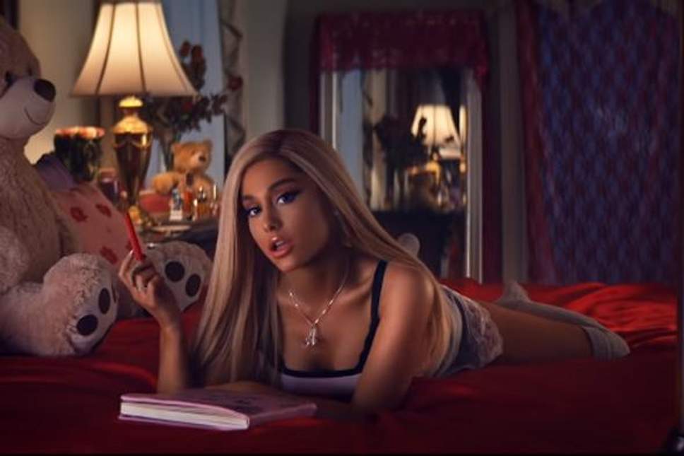 Ariana Grande: YouTube record with new video (Watch)